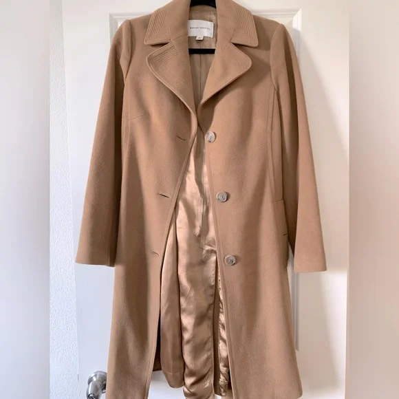 Banana Republic Tan Belted Trench Coat Size M Classic Career Layer - Picture 1 of 2